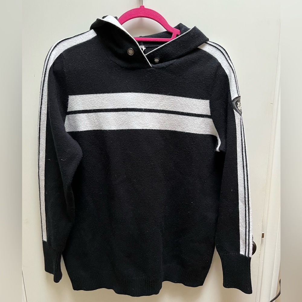 Alp N Rock Black and White Sweater M
